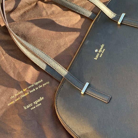 Kate Spade NY-Cedar Street Maise Shoulder Bag - Picture 4 of 14